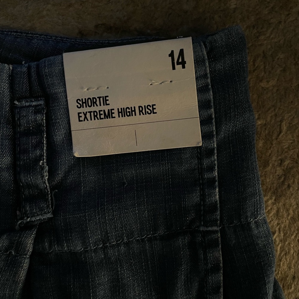 High Rise Shorts - Picture 2 of 2